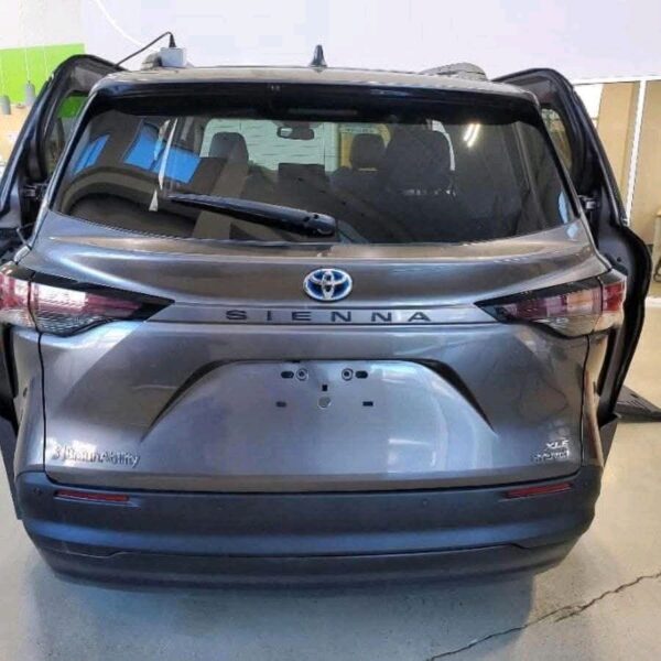 2024 Toyota Sienna FWD XLE Plus (RS190413) - Image 7