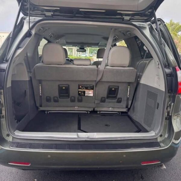Toyota Model Sienna 2020 - Image 13