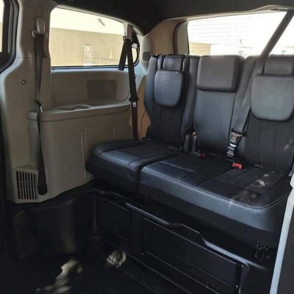 2020 Dodge Grand Caravan  SXT - Image 9