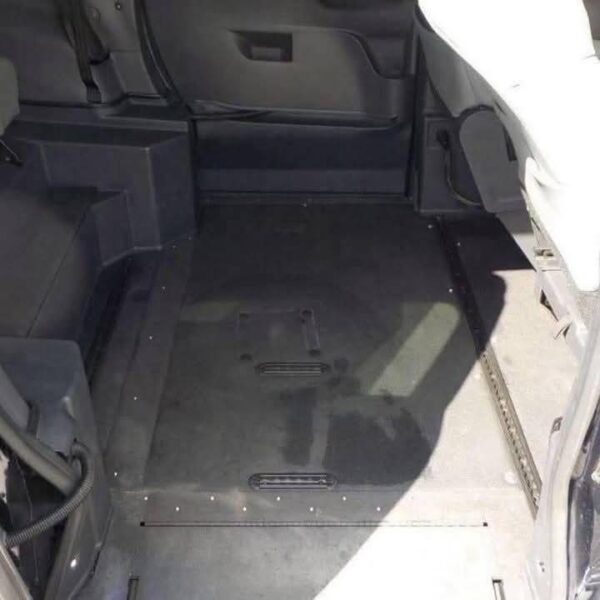 2022 Toyota Sienna XLE FWD - Image 11