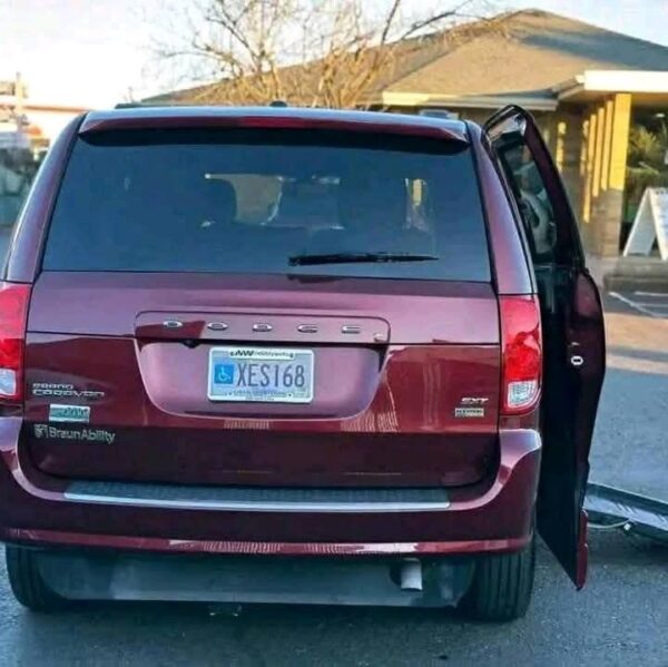 2018 Dodge Grand Caravan - Image 5