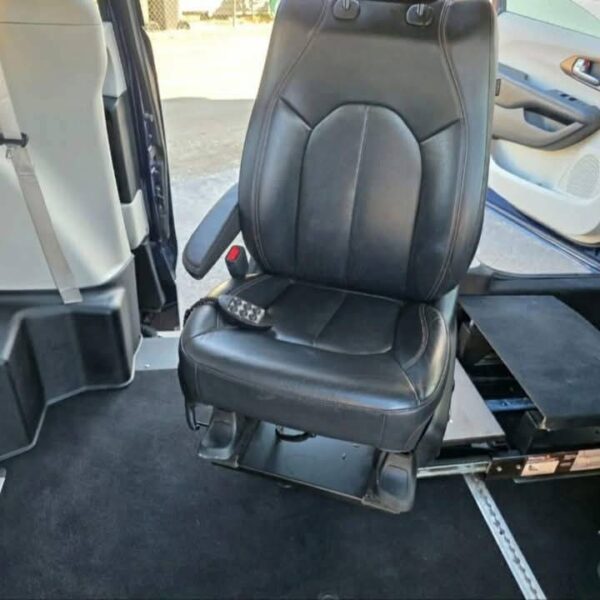 2018 Chrysler Pacifica SIENNA - Image 8
